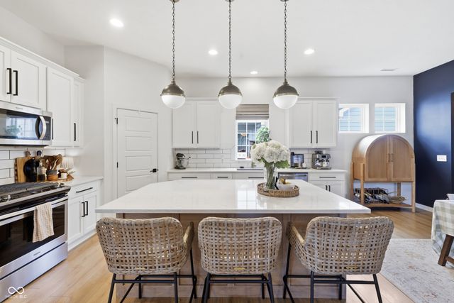15471 Heatherbank Drive, Westfield, IN 46074