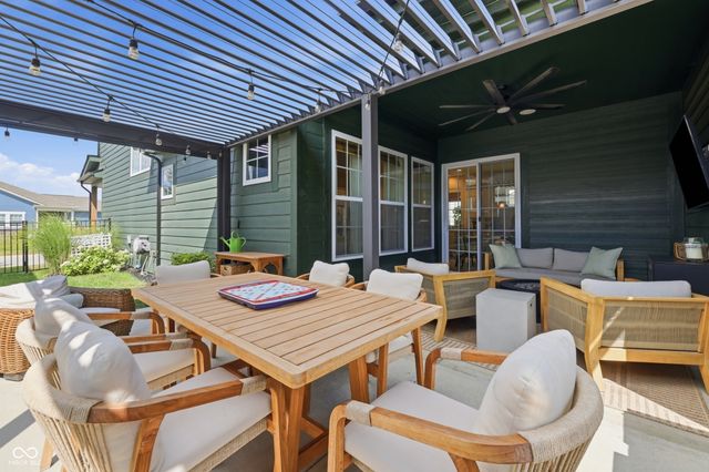 15471 Heatherbank Drive, Westfield, IN 46074