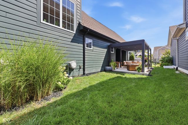 15471 Heatherbank Drive, Westfield, IN 46074