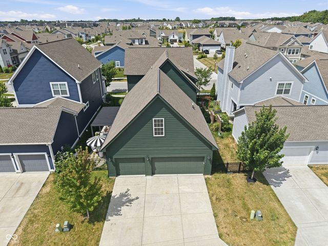 15471 Heatherbank Drive, Westfield, IN 46074