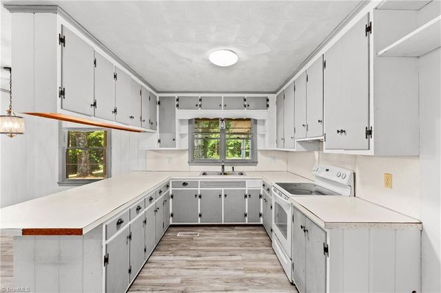 2058 Pleasant View Church Road, Danbury, NC 27016