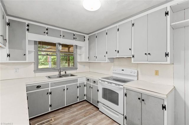 2058 Pleasant View Church Road, Danbury, NC 27016