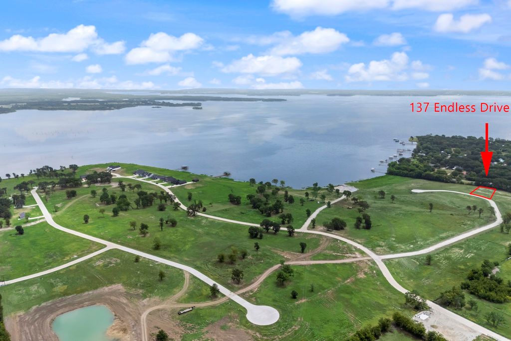 137 Endless Drive, West Tawakoni, TX 75474
