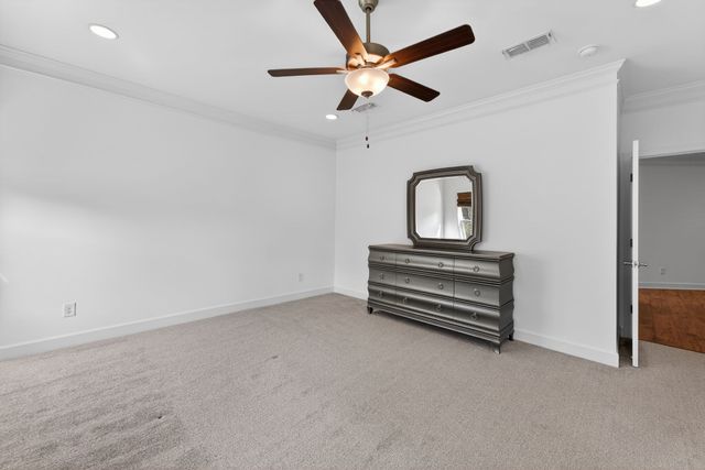 2408 Stonecenter Ln, Murfreesboro, TN 37128