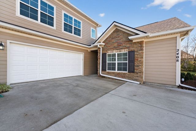 2408 Stonecenter Ln, Murfreesboro, TN 37128