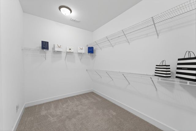 2408 Stonecenter Ln, Murfreesboro, TN 37128