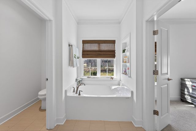 2408 Stonecenter Ln, Murfreesboro, TN 37128