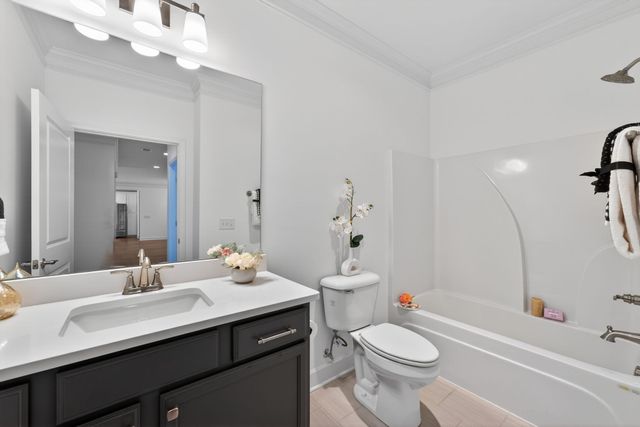 2408 Stonecenter Ln, Murfreesboro, TN 37128