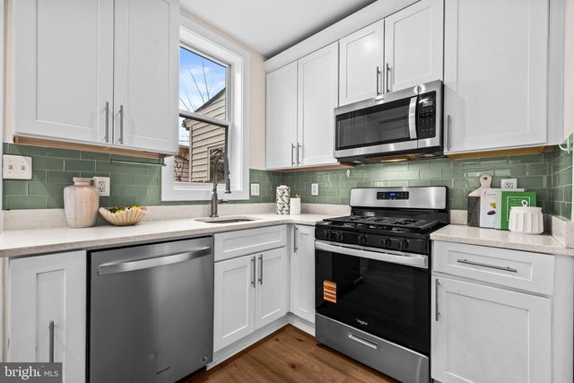 1742 L ST NE, Washington, DC 20002