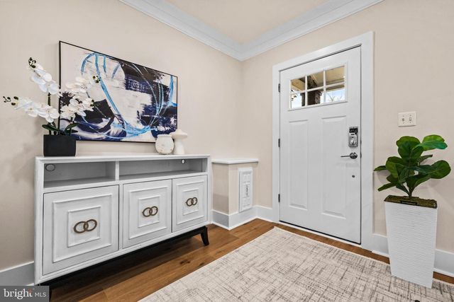 1742 L ST NE, Washington, DC 20002