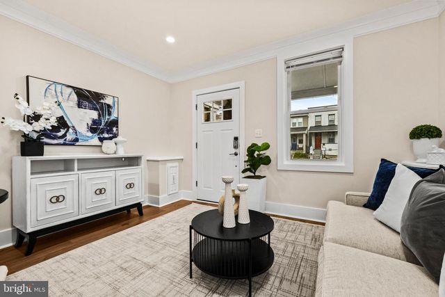 1742 L ST NE, Washington, DC 20002