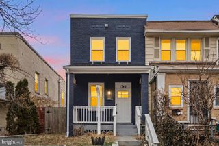 1742 L ST NE, Washington, DC 20002