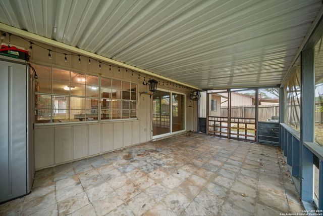 6007 LONESOME PINE ST, San Antonio, TX 78247