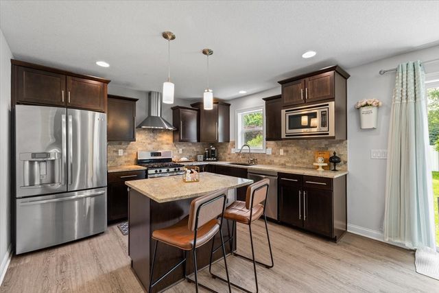296 S 82nd Street, West Des Moines, IA 50266