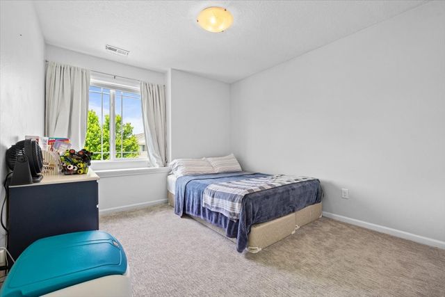 296 S 82nd Street, West Des Moines, IA 50266
