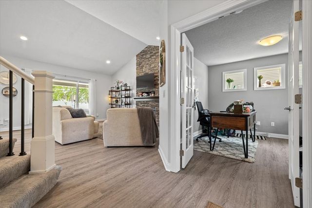 296 S 82nd Street, West Des Moines, IA 50266