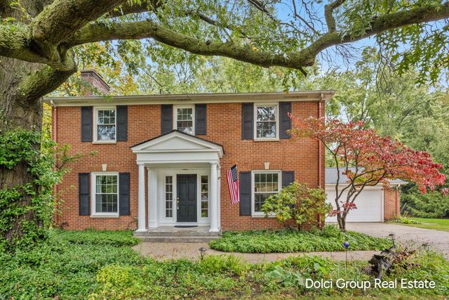 2115 Romence Street NE, Grand Rapids, MI 49503