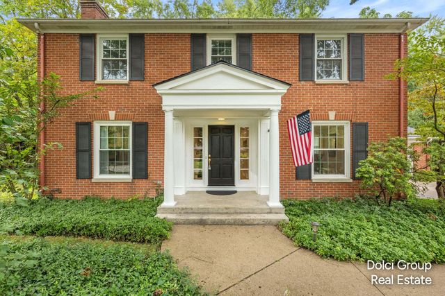 2115 Romence Street NE, Grand Rapids, MI 49503