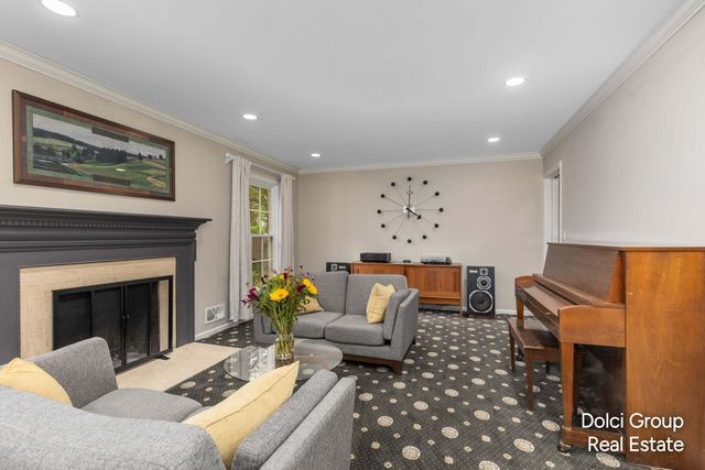 2115 Romence Street NE, Grand Rapids, MI 49503