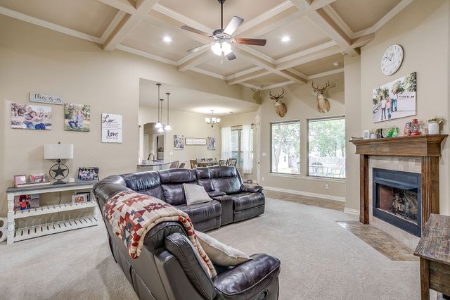 112 Heritage Place, Glen Rose, TX 76043