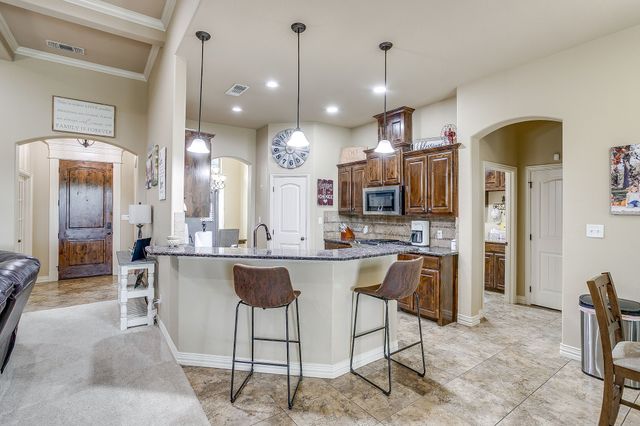 112 Heritage Place, Glen Rose, TX 76043