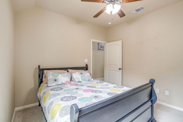 112 Heritage Place, Glen Rose, TX 76043