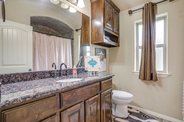 112 Heritage Place, Glen Rose, TX 76043