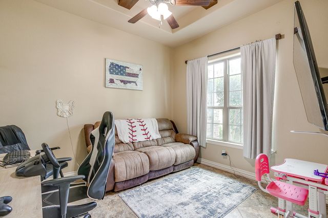 112 Heritage Place, Glen Rose, TX 76043