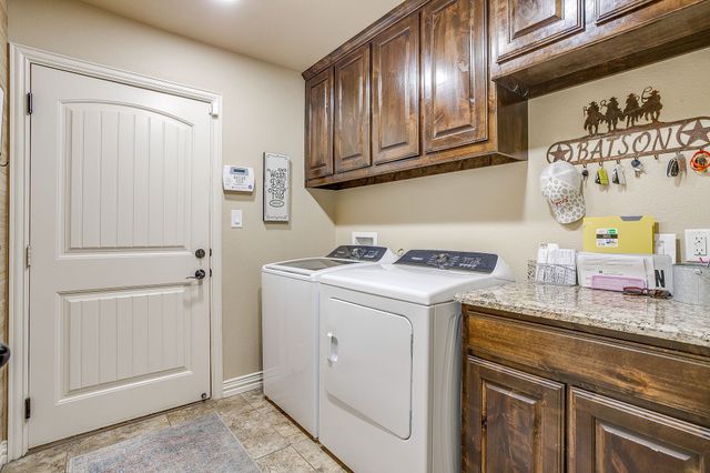 112 Heritage Place, Glen Rose, TX 76043