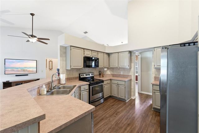 1053 OLD COVENTRY COURT, Oviedo, FL 32765