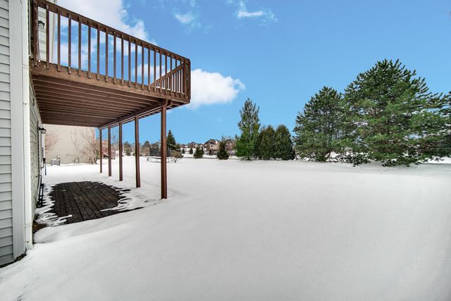 10487 Pinnacle Street, Crown Point, IN 46307