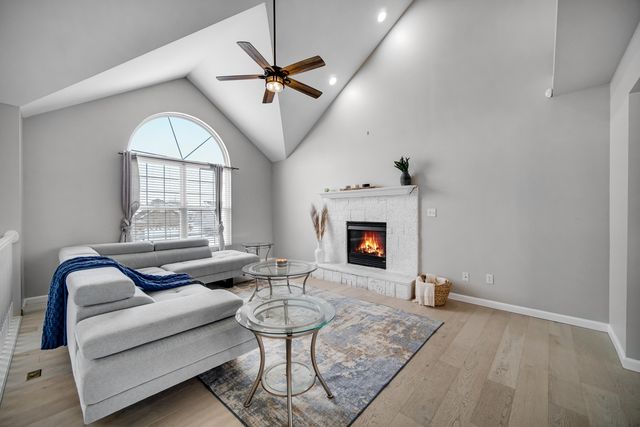 10487 Pinnacle Street, Crown Point, IN 46307