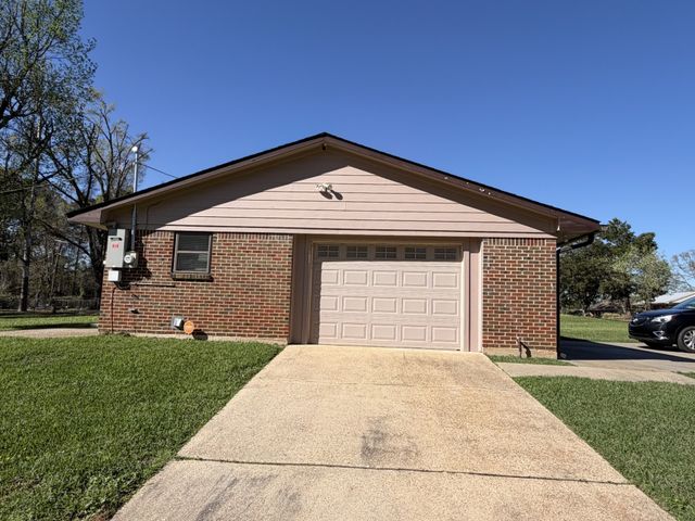 118 Carolyn Street, Mansfield, LA 71052