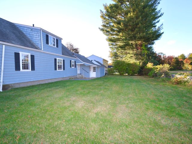 6 Rochelle St, Worcester, MA 01606