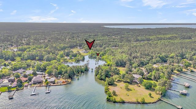 107 Jacks Lane, Bonneau, SC 29431