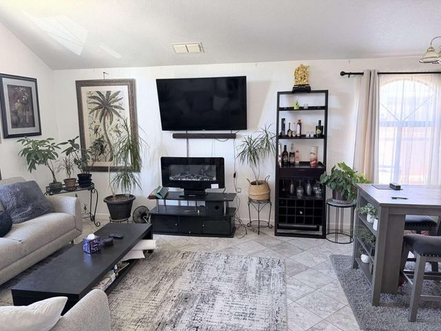 5109 Dipper Way, Elk Grove, CA 95758