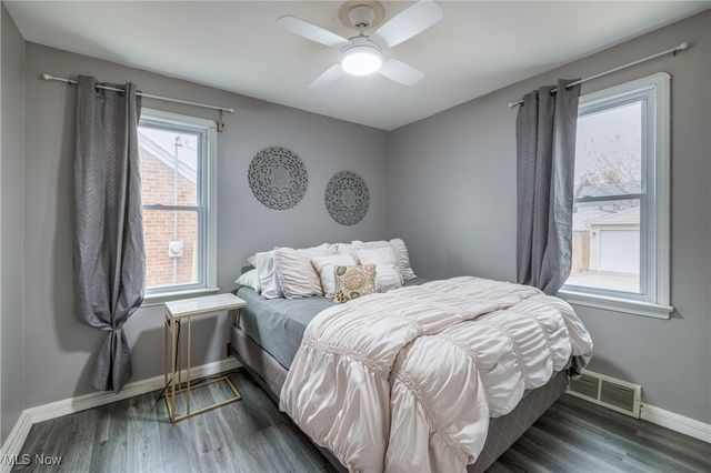 2922 Grovewood Avenue, Parma, OH 44134