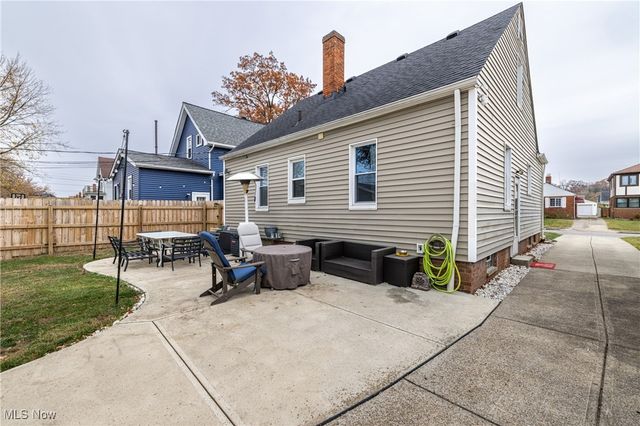 2922 Grovewood Avenue, Parma, OH 44134