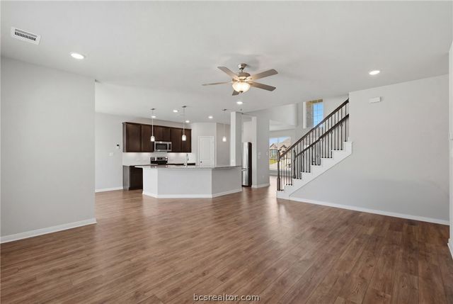 1922 Viva Road, Bryan, TX 77807
