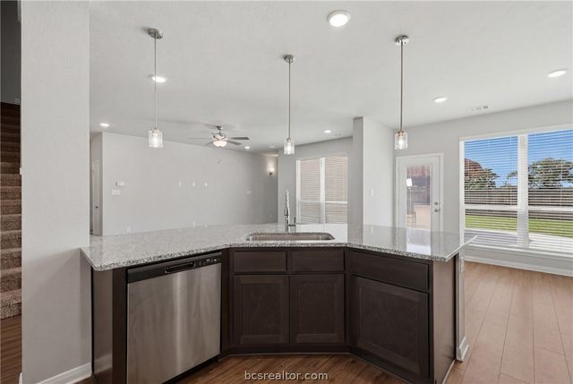 1922 Viva Road, Bryan, TX 77807