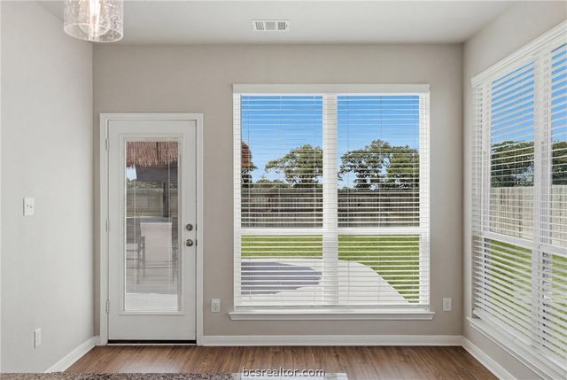 1922 Viva Road, Bryan, TX 77807