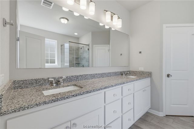 1922 Viva Road, Bryan, TX 77807