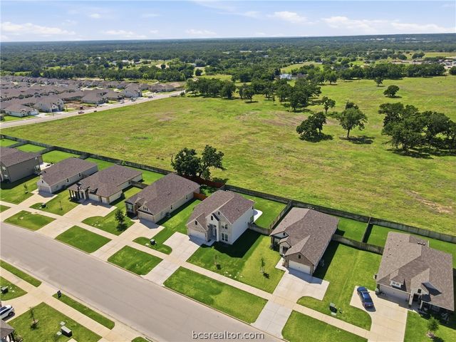 1922 Viva Road, Bryan, TX 77807