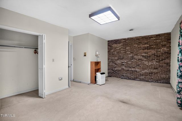 823 Birdie Drive, Abingdon, VA 24211
