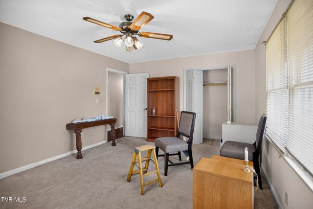 823 Birdie Drive, Abingdon, VA 24211