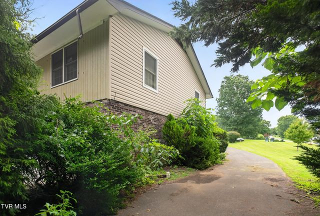823 Birdie Drive, Abingdon, VA 24211