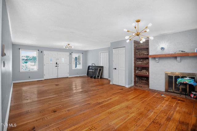 823 Birdie Drive, Abingdon, VA 24211