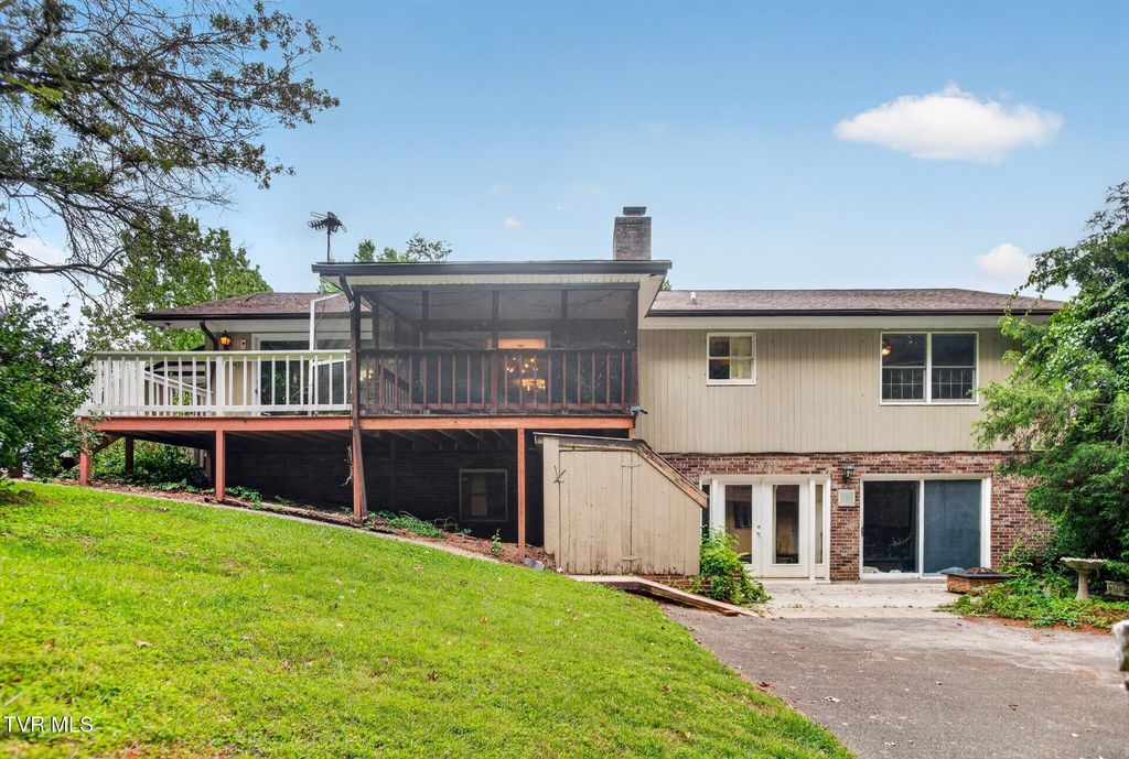 823 Birdie Drive, Abingdon, VA 24211