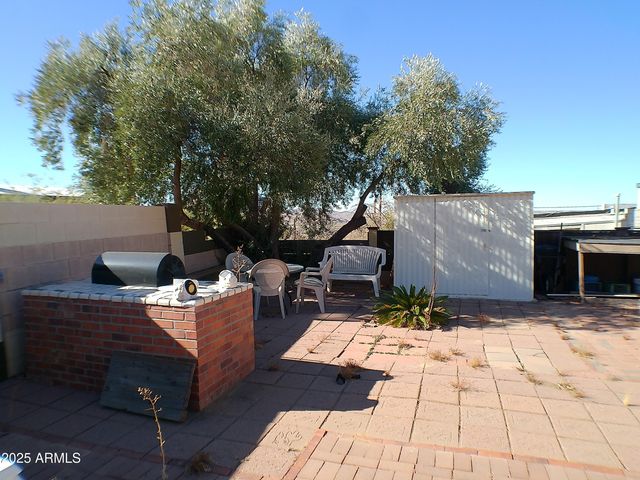 211 W Kiser Street, Superior, AZ 85173