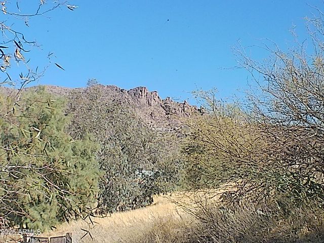 211 W Kiser Street, Superior, AZ 85173